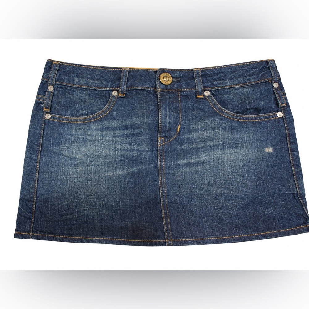 💙✨ GUESS Sexy Y2K Denim Mini Skirt Rhinestone Embellished Pockets Size 28 - Picture 2 of 2